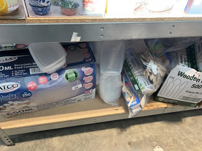 Lot 1216 - Half under bay of kitchen items to include...