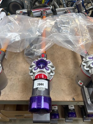 Lot 2044 - Dyson V8 Absolute cordless stick vacuum...