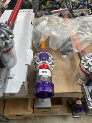 Lot 2045 - Dyson V8 Absolute cordless stick vacuum...