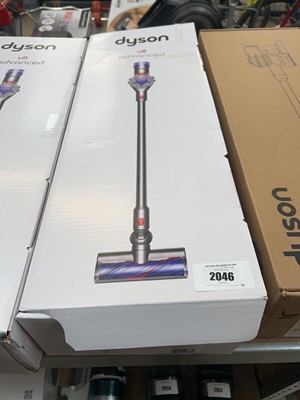 Lot 2046 - Dyson V8 Advance cordless stick vacuum cleaner...
