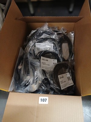 Lot 107 - Box of lightware - Cab USBC 2T 200A 2M USBC to...
