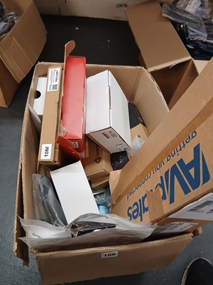 Lot 109 - Box of mixed cables, wall connectors, etc