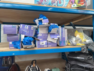 Lot 2097 - Large quantity of blue vinyl gloves, together...