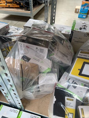Lot 2271 - Bag containing a large qty of various size LED...