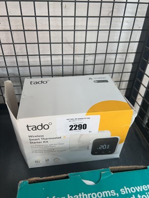 Lot 2290 - Boxed Tado wireless smart thermostat starter kit