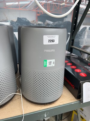 Lot 2293 - 2 Philips table top air purifiers