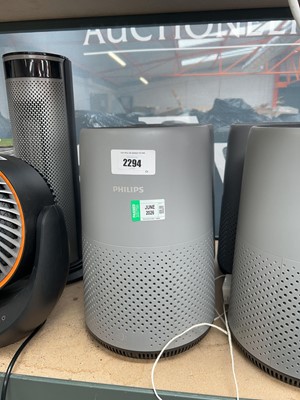 Lot 2294 - 2 Philips table top air purifiers