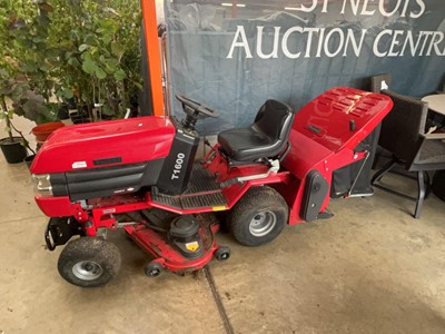 Lot 2449 - Westwood T1600 petrol ride on lawnmower with...