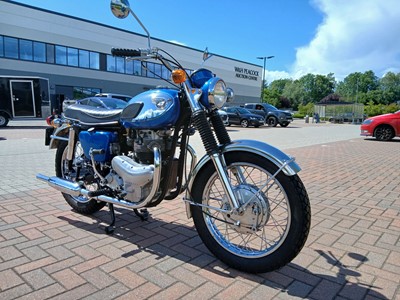 Lot (GVU 278D) Restored 1966 Kawasaki W1-650...