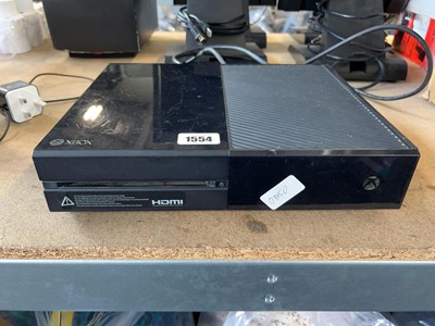 Lot 1554 - Xbox One gaming console with power supply