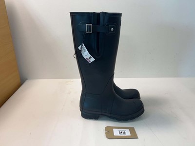 Lot 3410 - Hunter Wellington boots (UK9) Black