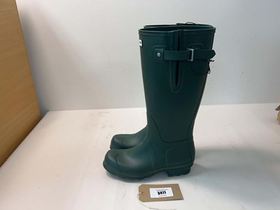 Lot 3411 - Hunter Wellington boots (UK9) Green