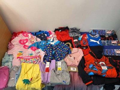Lot 3413 - Children's clothing and swimwear Puma, Marvel