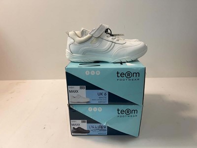 Lot 3416 - 2x Children's Term Footwear Maxx Leather shoes...