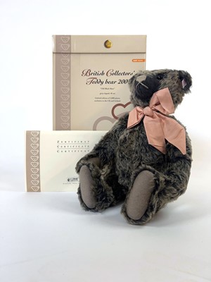 Lot A 2007 boxed limited edition Steiff British...