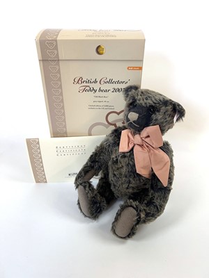 Lot A 2007 boxed limited edition Steiff British...