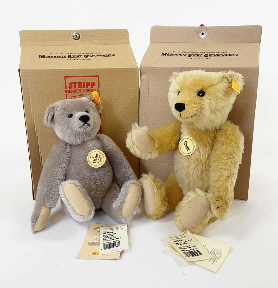 Lot A boxed Steiff 'Classic' teddy bear together...