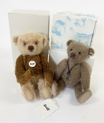 Lot A 2010 boxed limited edition Steiff 'Keepsake'...