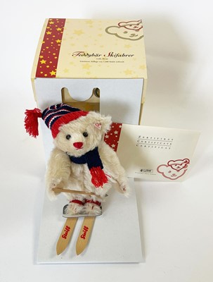 Lot A 2004 boxed limited edition Steiff 'Teddy...
