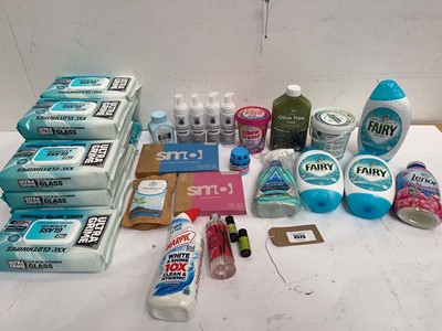 Lot 3525 - Ultra Grime glass & stainless wipes, White...
