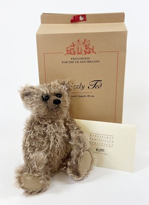 Lot A 2004 boxed limited edition Steiff 'Grizzly...
