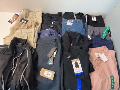 Lot 3423 - 16x adults clothing Farah, DKNY, Puma, Hilary