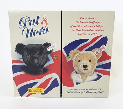 Lot A 2002 boxed limited edition Steiff 'Pat &...