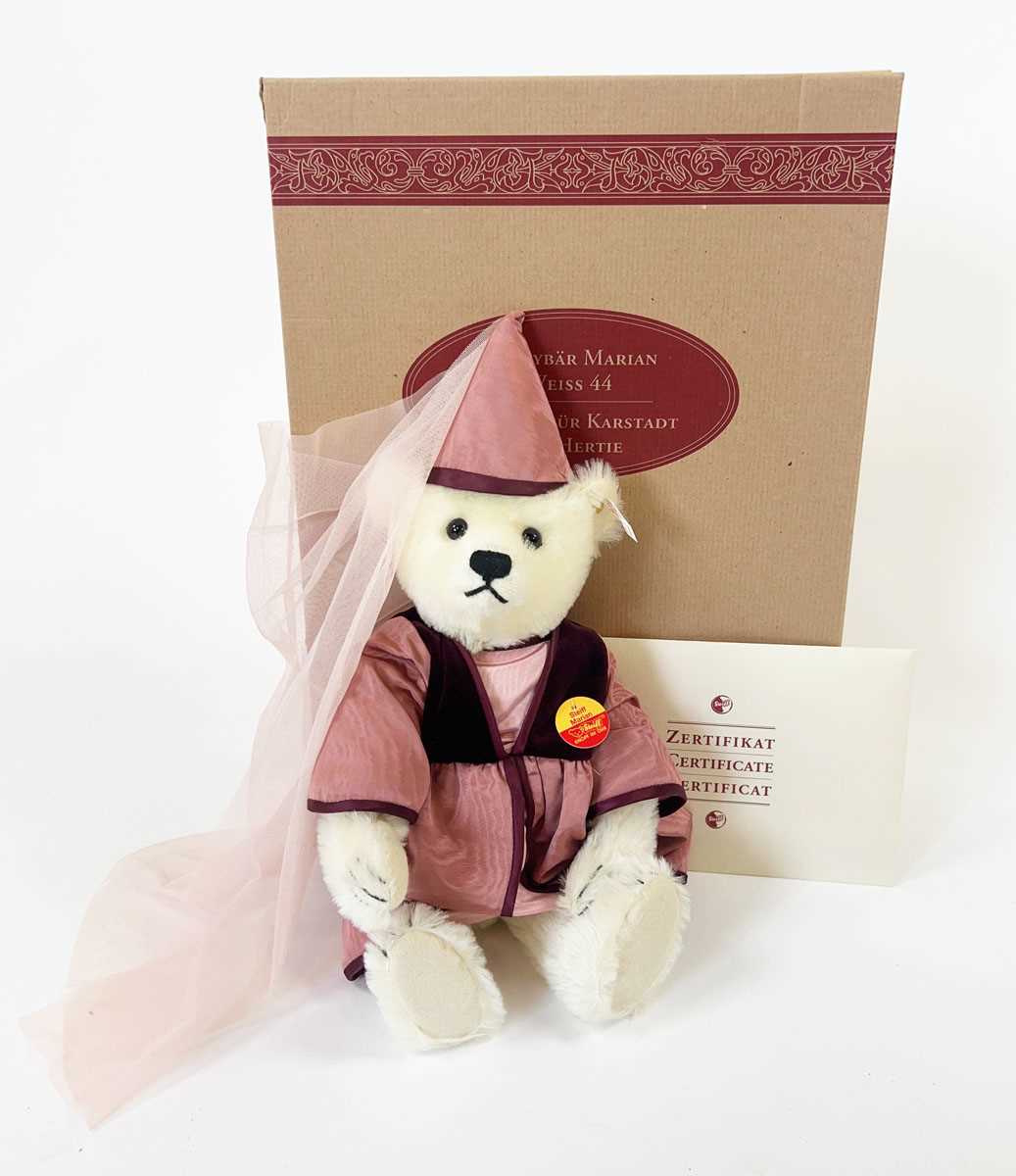 Lot A 1997 boxed limited edition Steiff 'Teddy...