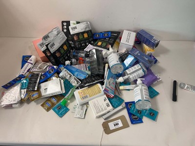 Lot 3701 - Mixed medical related items
