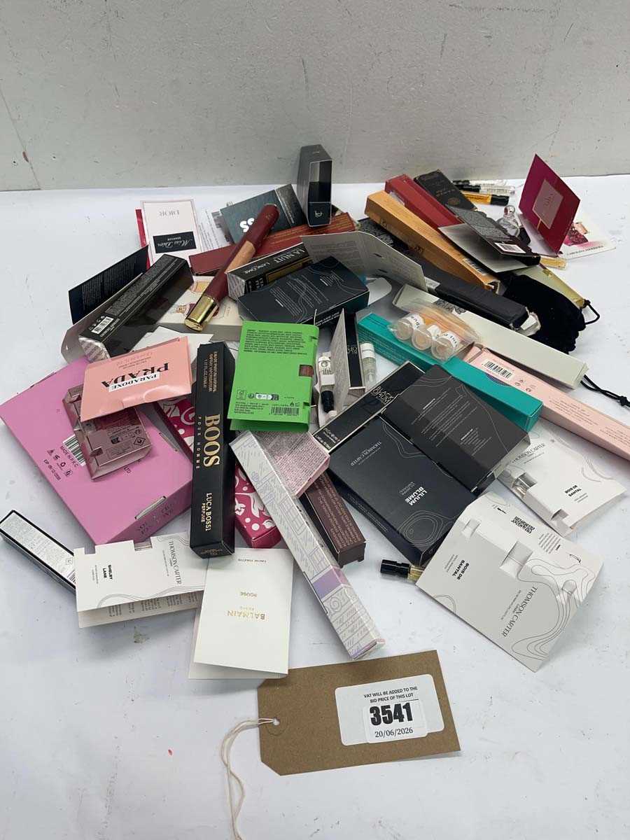 Lot Selection of sample fragrances and testers
