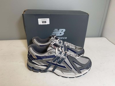 Lot New Balance UK11 1906A trainers in grey - boxed