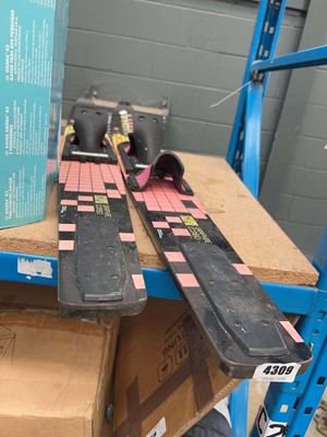 Lot 4309 - Pair of Eclipse skis