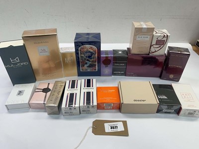 Lot 18 fragrances including Aurra, Elizabeth Arden,...