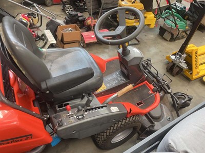 Lot 4457 - Husqvarna Proflex 21 petrol ride on lawn mower...