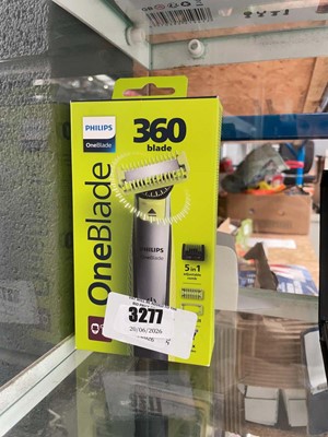 Lot 3277 - Philips one blade 360 trimmer