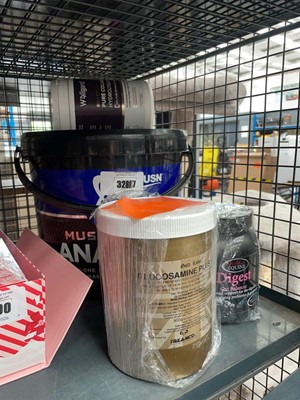 Lot 3289 - Tub of muscle fuel anabolic all in one muscle...