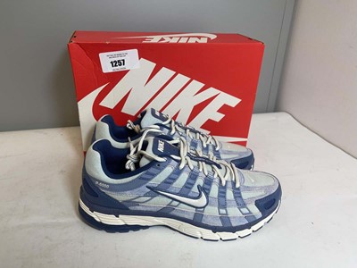 Lot Nike UK9 P-6000 SE trainers in worn blue - boxed