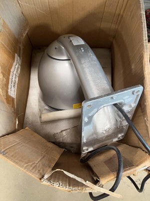 Lot 2589 - PTZ 500 series dome camera