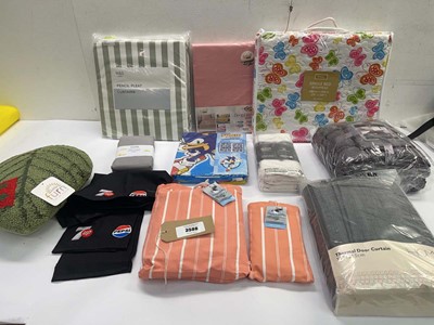 Lot 3586 - M&S pencil pleat curtains, Dock & Bay towels,...
