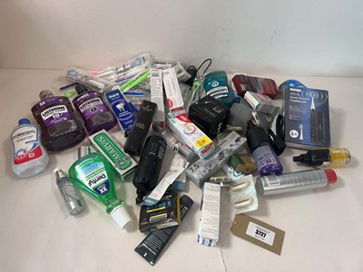 Lot 3727 - Mixed dental and shaving related items