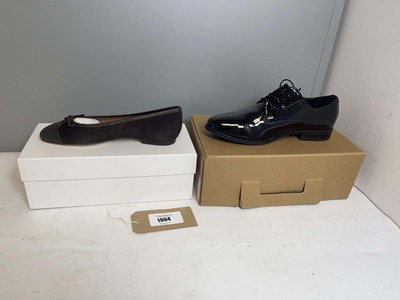 Lot 2x boxed pairs of shoes to include Moss UK8 &...