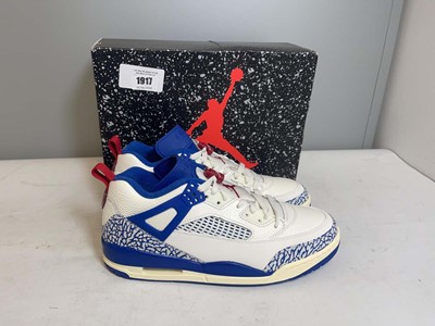 Lot Nike UK9.5 jordan spizike low trainers in sail...