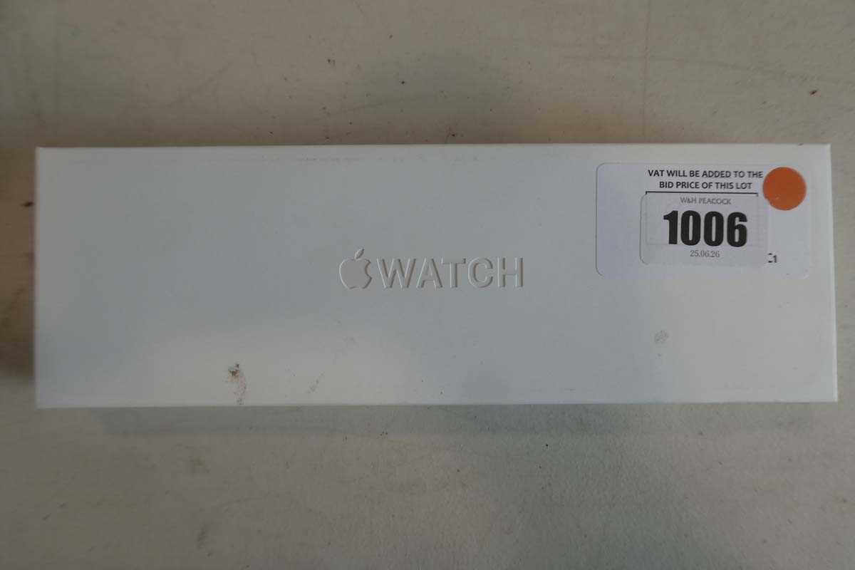 Lot 1006 - Apple Watch Series 11, 46mm, Jet Black...