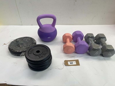 Lot 3617 - 10kg kettlebell, 5 5kg weight plates and...