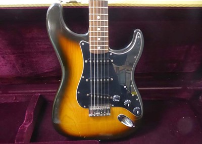 Lot Vintage Fender Stratocaster electric guitar,...