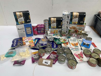 Lot 3634 - Cat food including Whiskas, Applaws, Sheba,...