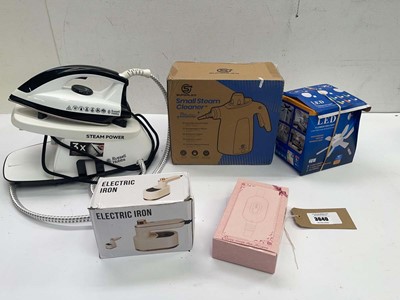 Lot 3640 - Russell Hobbs Steam power iron, Steam cleaner,...