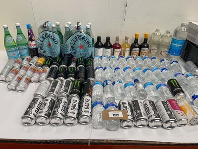 Lot 3658 - 2 bags of drinks including Monster, Punchy,...