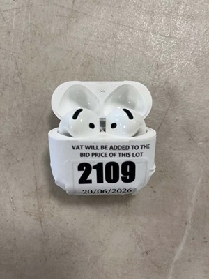 Lot 2109 - Apple AirPods 4, with charging case