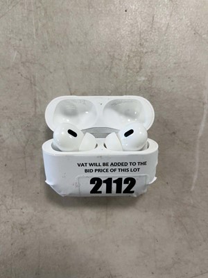 Lot 2112 - Apple AirPods Pro (2nd generation), with...